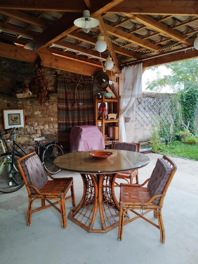 La Roulotte Des Carpates Hotel Gaillac Buitenkant foto
